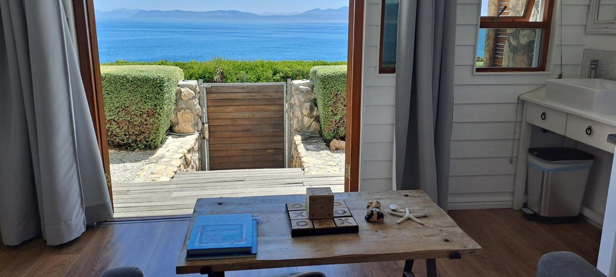 Kleinzee Oceanfront Guesthouse Gansbaai Exterior foto